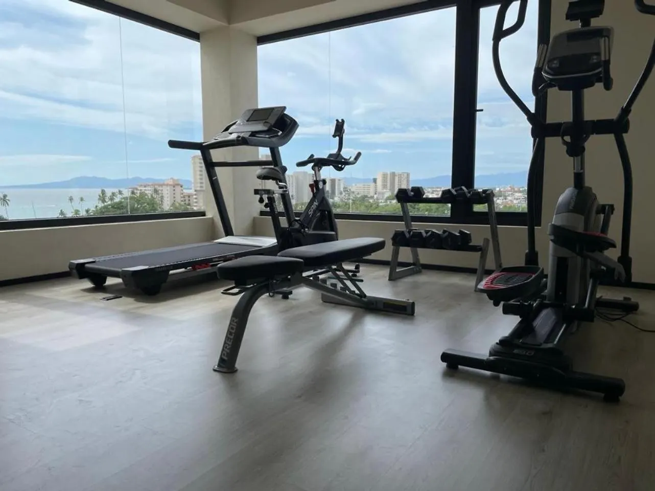 Modern 2Br Near Beach & Boardwalk | Gym & Bbq Puerto Vallarta Tatil Evi