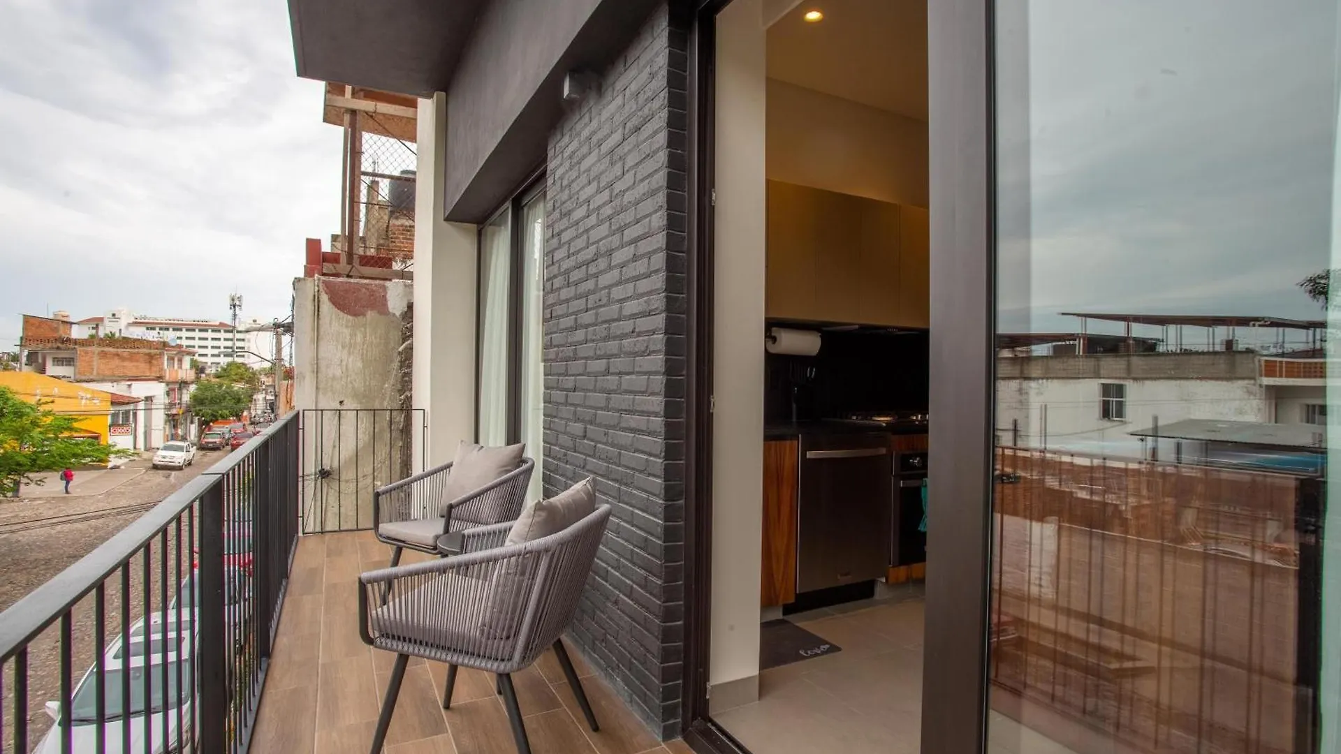 Дом отдыха Modern 2Br Near Beach & Boardwalk | Gym & Bbq Пуэрто-Вальярта Мексика