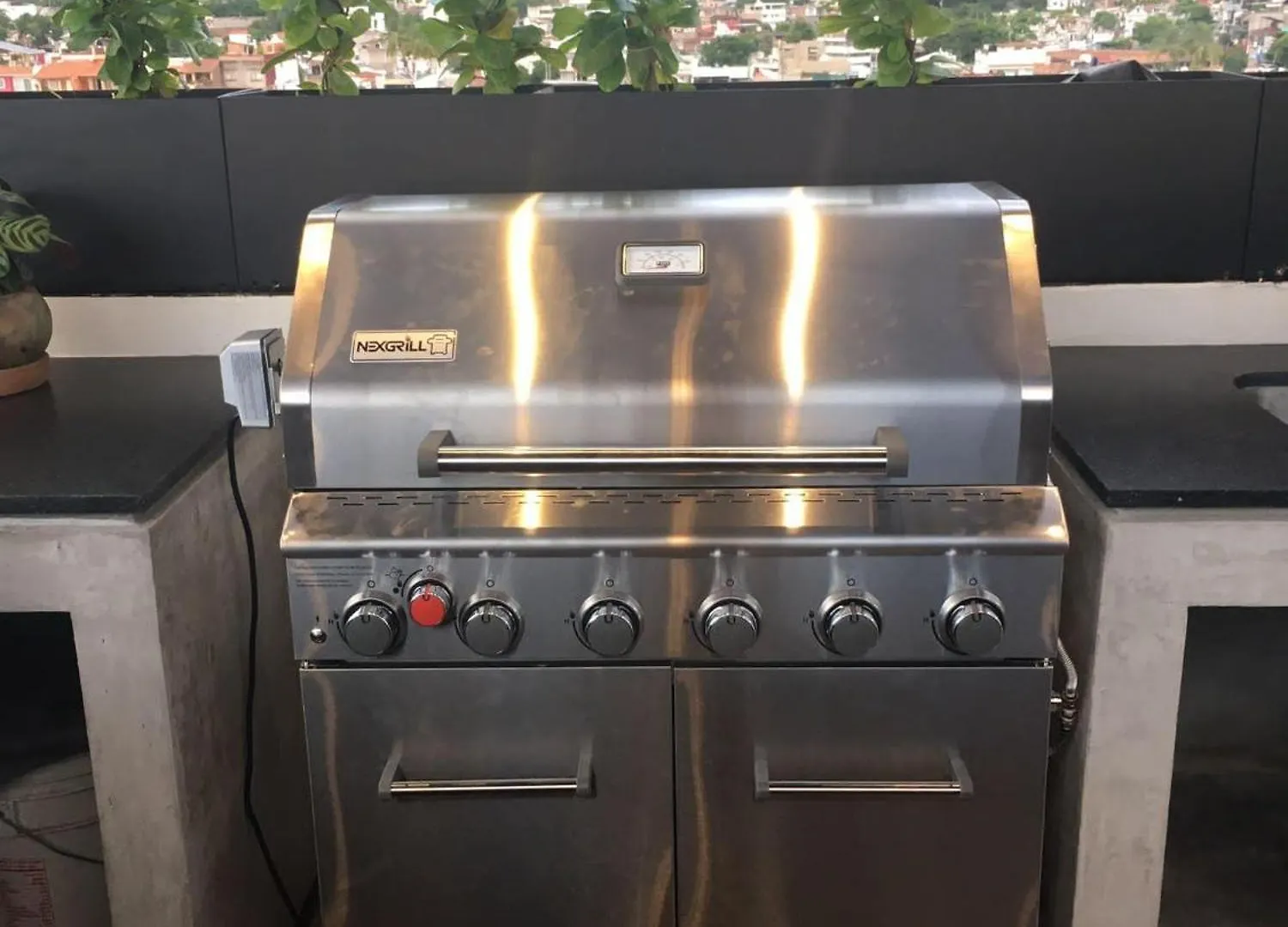 Дом отдыха Modern 2Br Near Beach & Boardwalk | Gym & Bbq Пуэрто-Вальярта